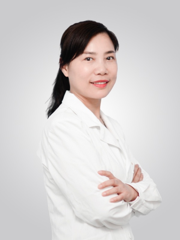 陈晓执业医师，牙周治疗专家
