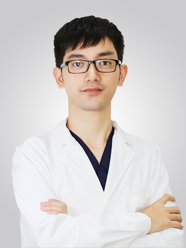 深圳牙医黎敏 医师