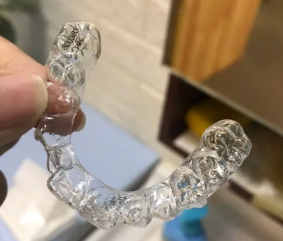 深圳维港口腔连锁